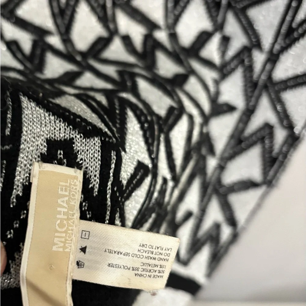 Michael Kors Monochrome Logo Scarf